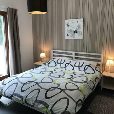 Splendid Holiday In With Sauna Tatil Evi Beauraing